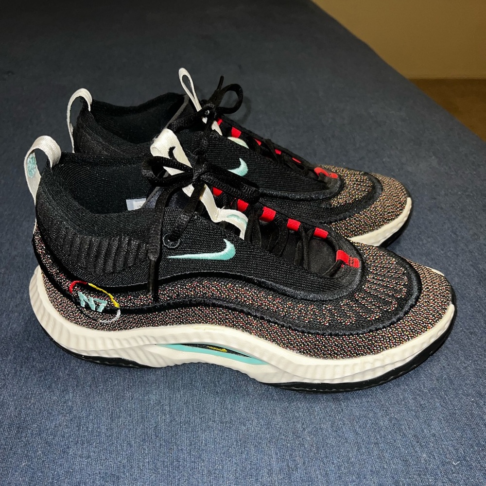 Nike Cosmic Unity 3 N7